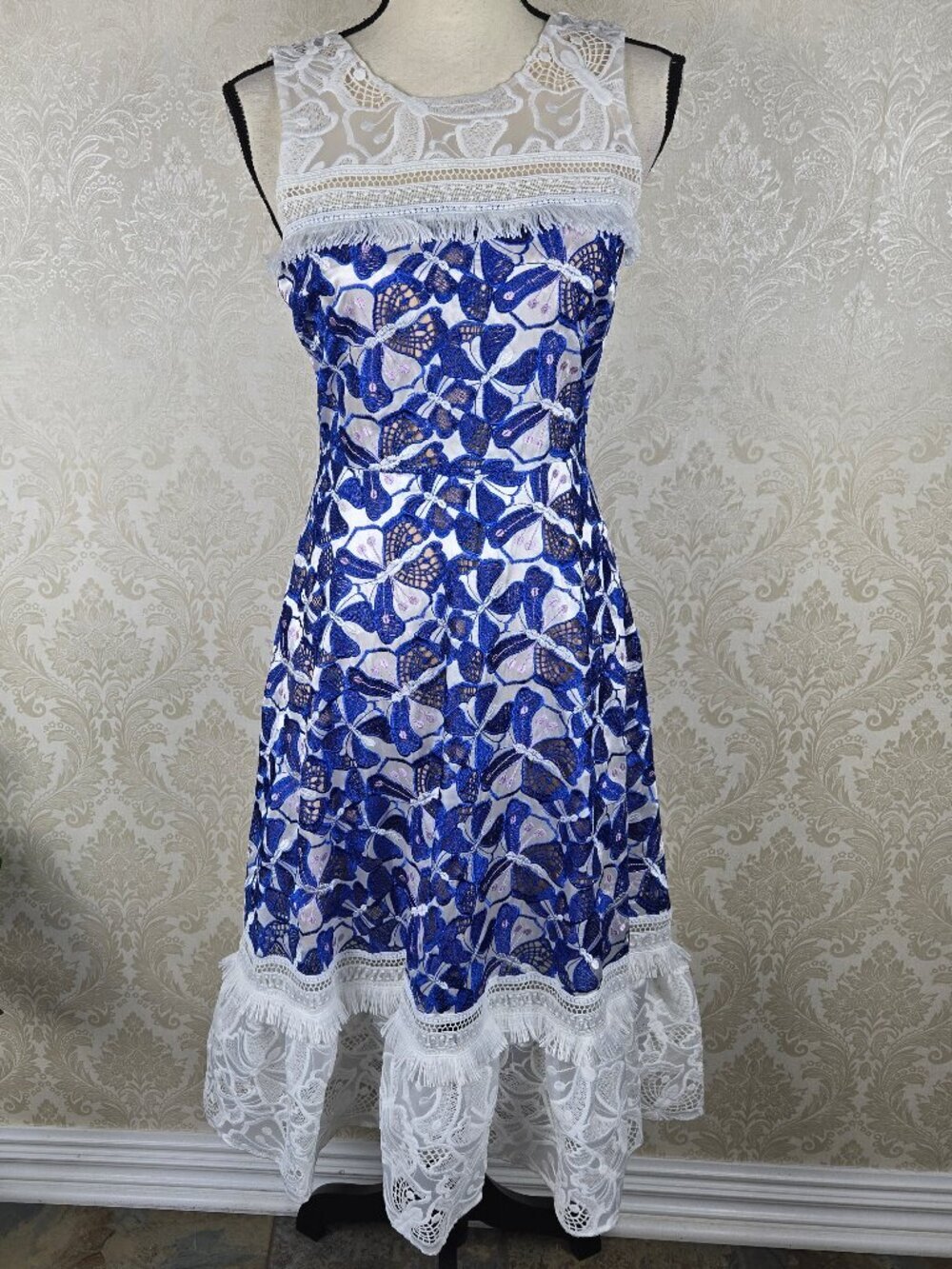 Badgley Mischka Belle Eislyn Butterfly Embroidered Blue White Lace Midi Dress